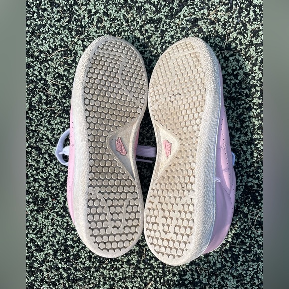 Nike Tennis Classic Style Light Pink Size 7 Sneakers with Perforated Check - Picture 11 of 11